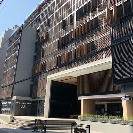Sukhumvit Asok Modern Suite Банкок Екстериор снимка