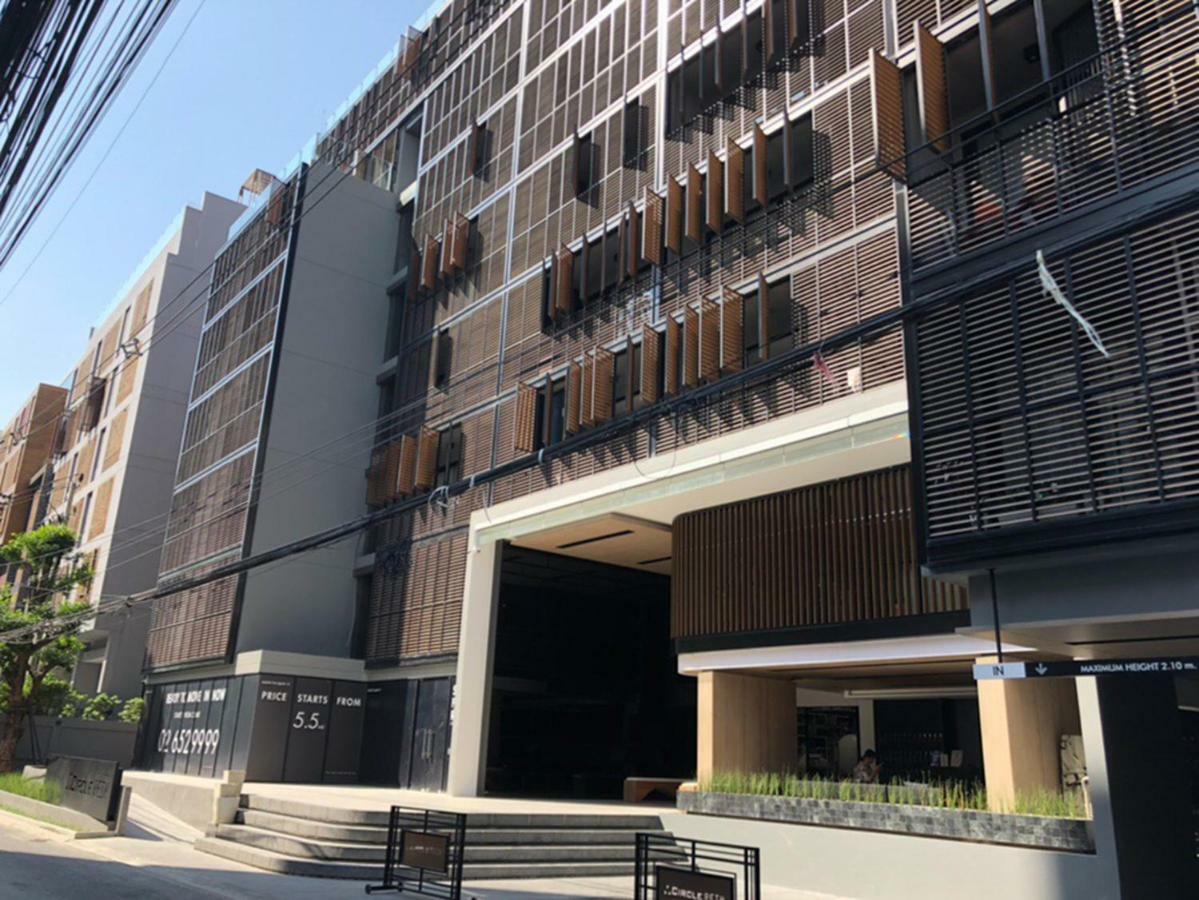 Sukhumvit Asok Modern Suite Банкок Екстериор снимка