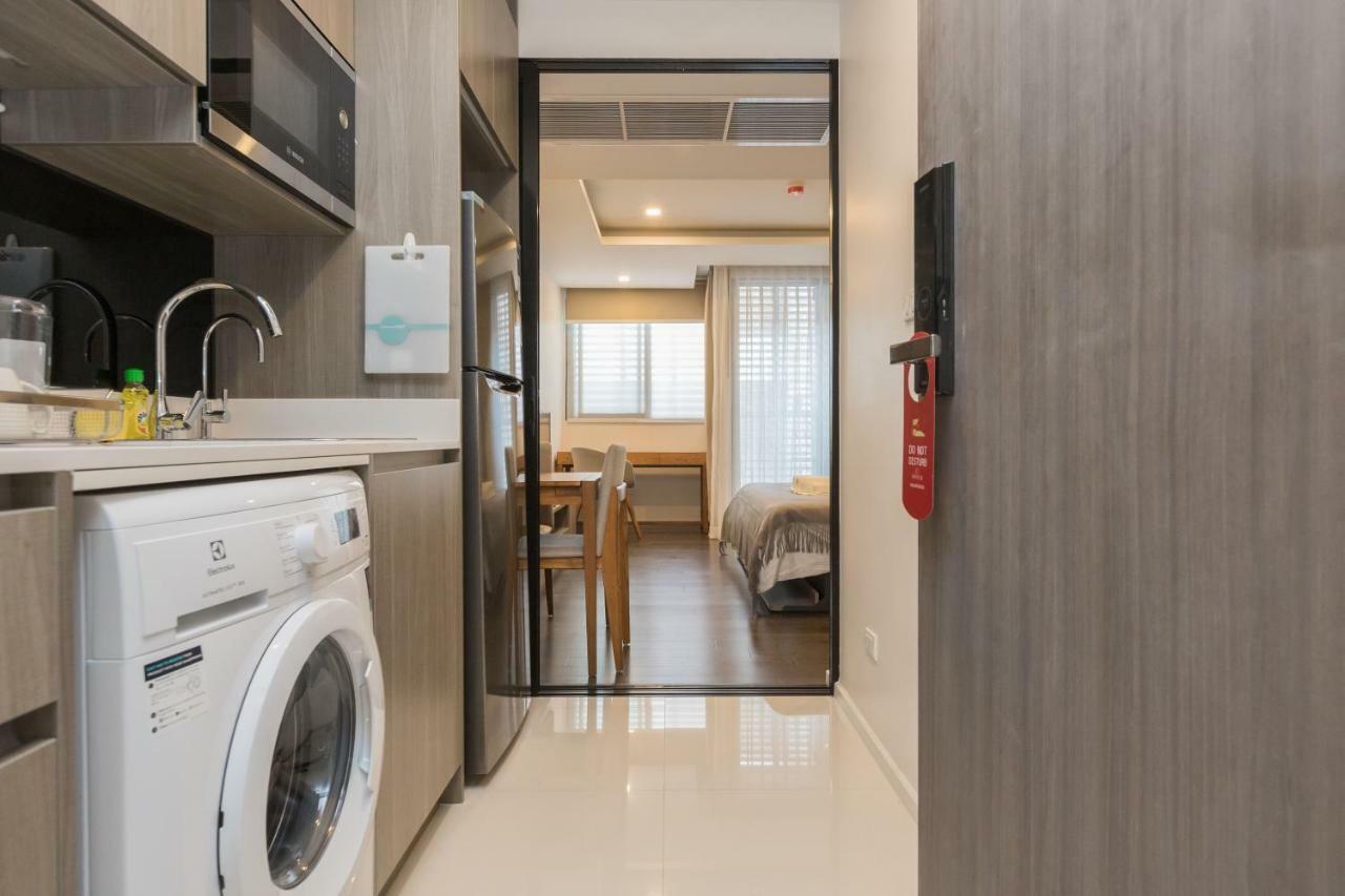 Sukhumvit Asok Modern Suite Банкок Екстериор снимка
