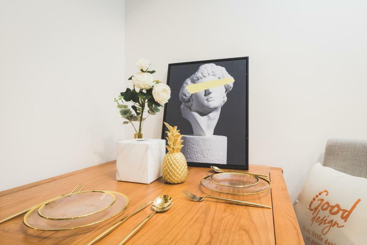 Sukhumvit Asok Modern Suite Банкок Екстериор снимка