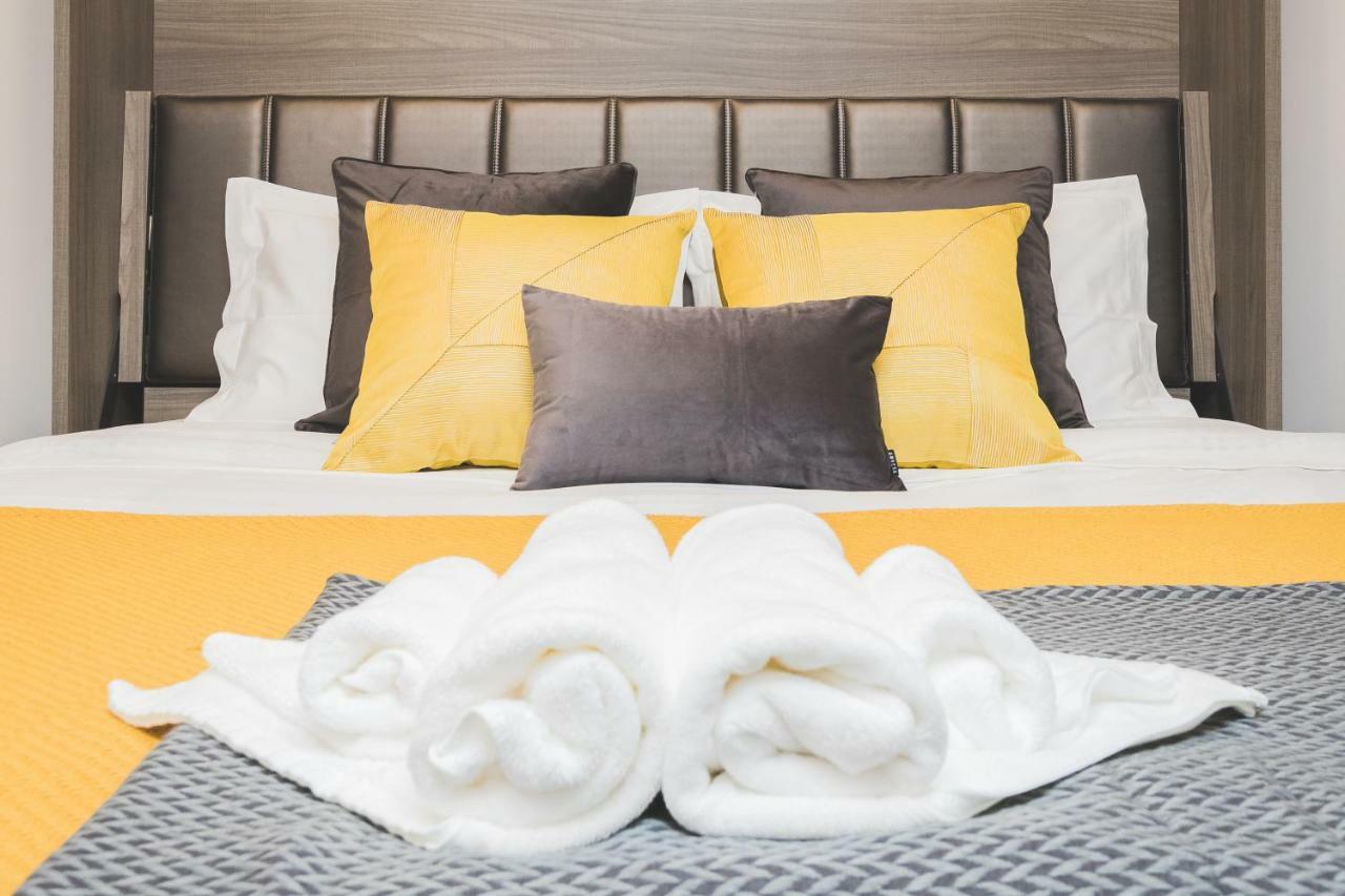 Sukhumvit Asok Modern Suite Банкок Екстериор снимка
