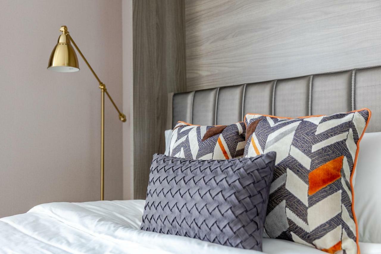 Sukhumvit Asok Modern Suite Банкок Екстериор снимка