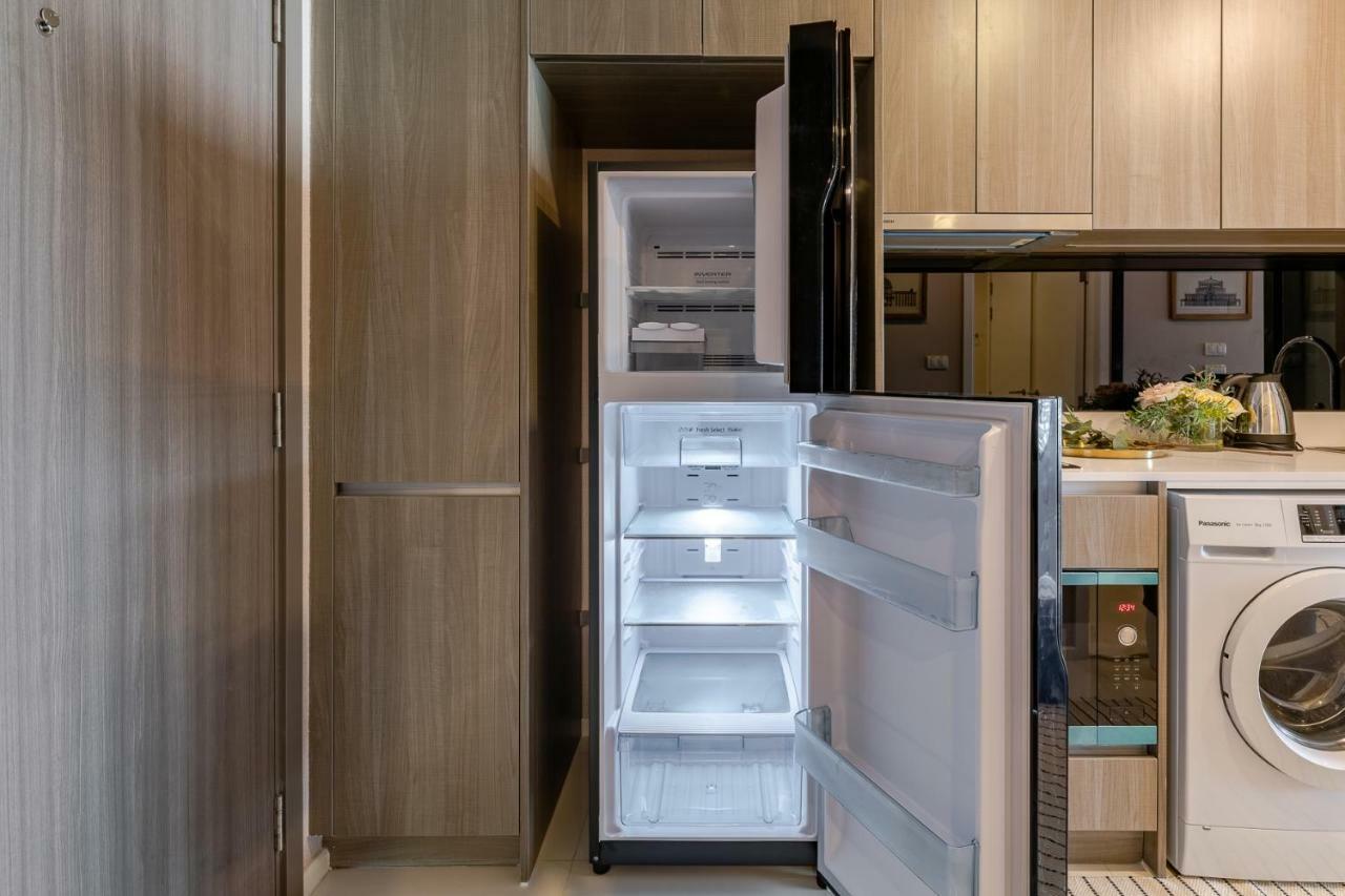 Sukhumvit Asok Modern Suite Банкок Екстериор снимка