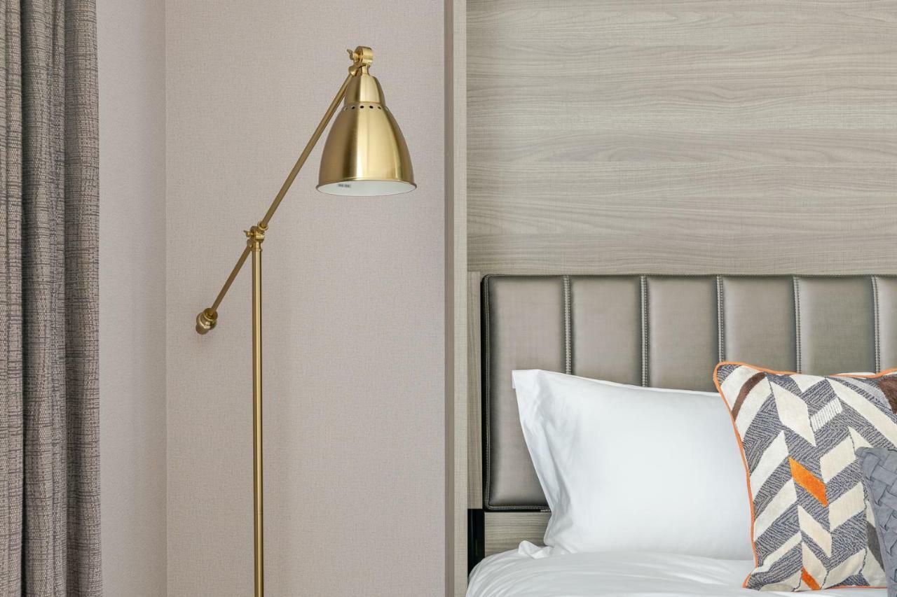Sukhumvit Asok Modern Suite Банкок Екстериор снимка