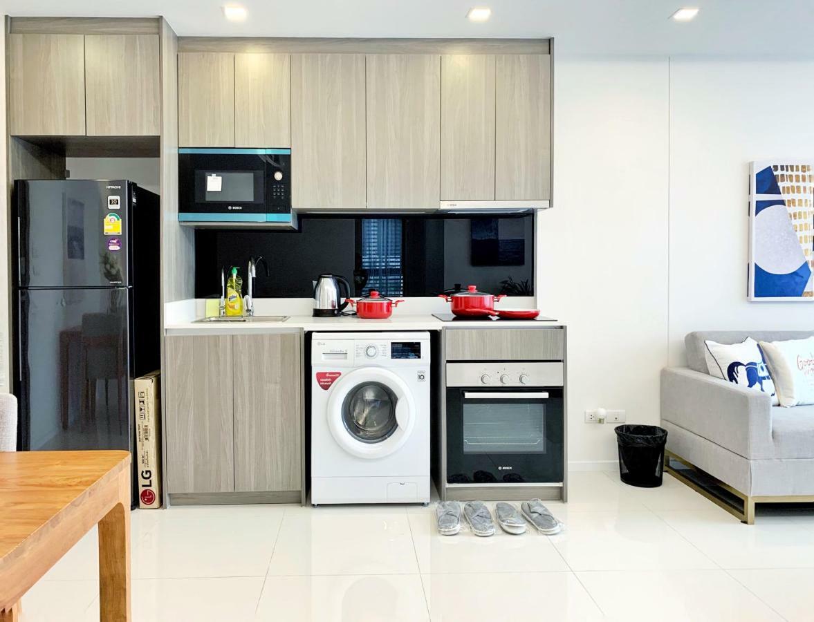 Sukhumvit Asok Modern Suite Банкок Екстериор снимка